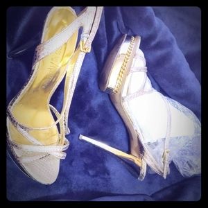 Guess By Marciano fashion heels